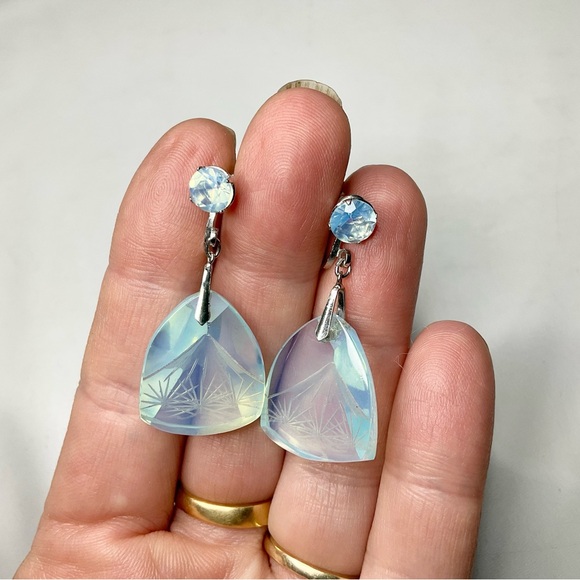 Art Deco Sterling Opaline Glass Earrings Japan Carved Scene - Picture 10 of 10